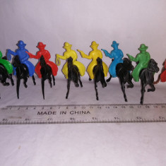 bnk jc Lido lot 8 figurine plastic cowboy calare