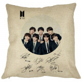 Perna Decorativa BTS Army in Costum cu Semnaturi, 40x40 cm, Husa Detasabila, Burduf