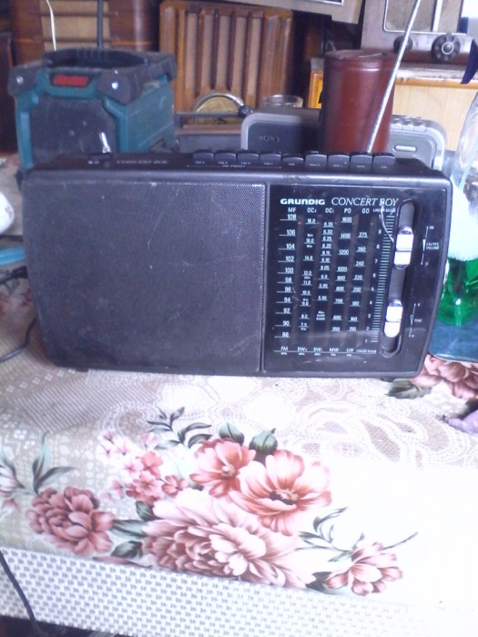 Radio vechi Grundig Concert Boy 230 An 1991-93
