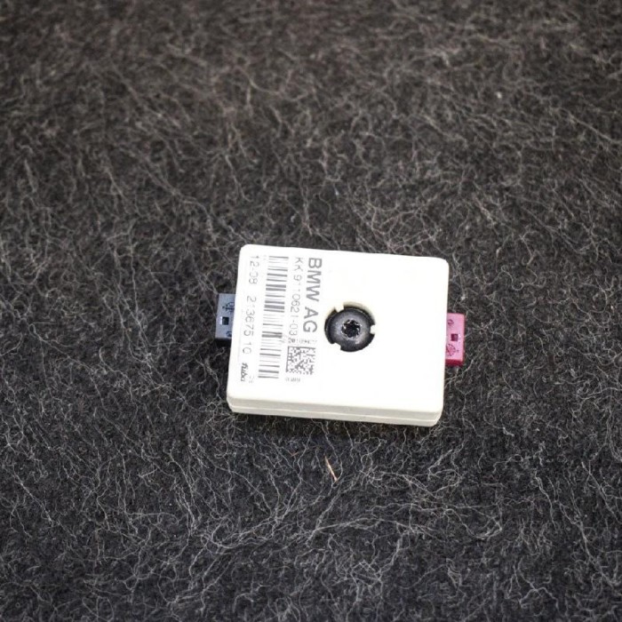 Amplificator de antena BMW 3 E90 2009 OEM: 9110621 3165750