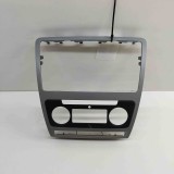 Ornament player muzical SKODA OCTAVIA II Combi 1Z5 2013 OEM: 1Z0858069 30464202