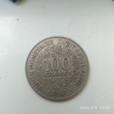 -Y- MONEDA AFRICA DE EST 100 FRANCI 1967 VG +