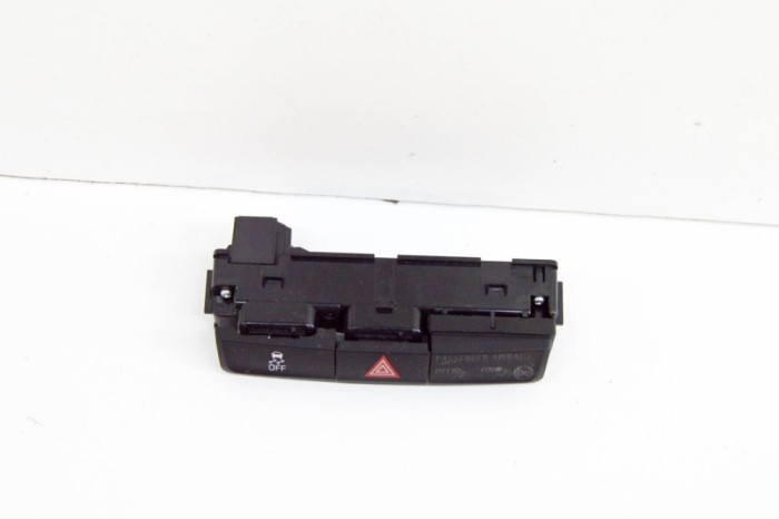 Panou de butoane OPEL MOKKA / MOKKA X 2014 OEM: 95016183 | 18078040