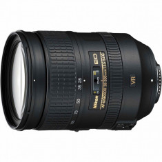 Obiectiv Nikon 28-300mm f/3.5-5.6G ED AF-S VR II foto