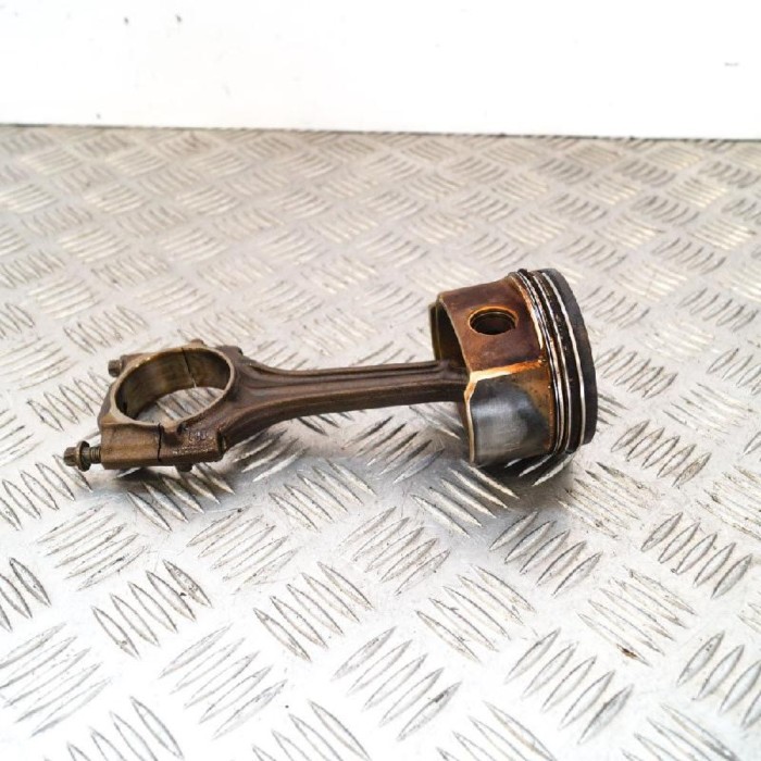 VW PASSAT Variant B5 3B6 2003 OEM: 06A198401 SKU: 3169272