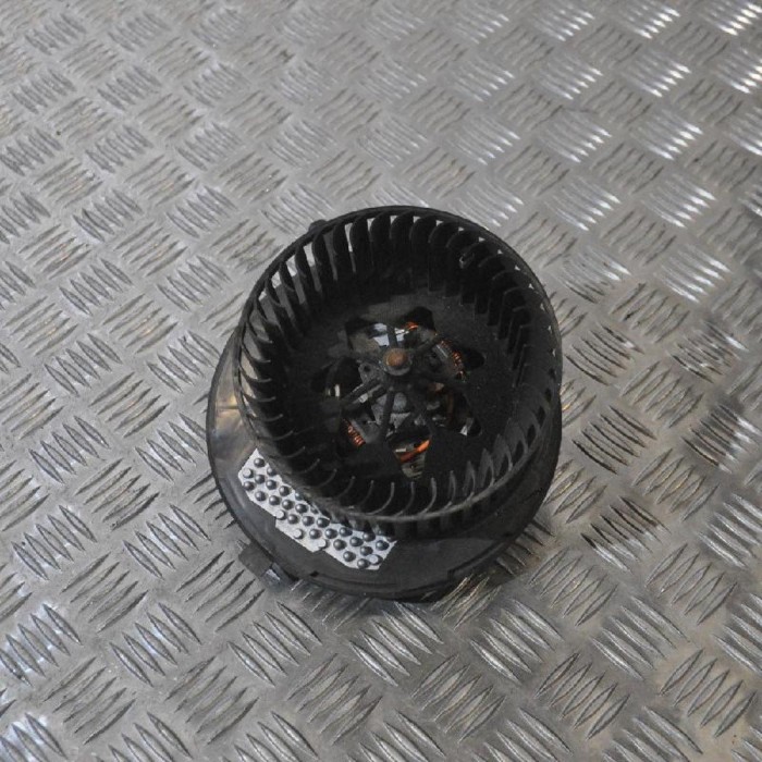 Ventilator aeroterma VW TIGUAN 5N_ 2012 OEM: 3C1820015Q3C0907521F 2435359