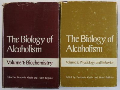 THE BIOLOGY OF ALCOHOLISM by BENJAMIN KISSIN and HENRI BEGLEITER , TWO VOLUMES , 1971 - 1972 foto