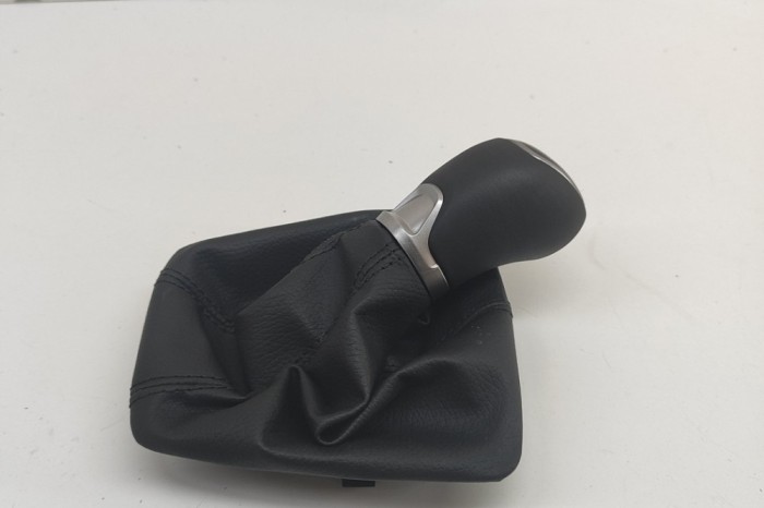 Nuca schimbător de viteze SKODA OCTAVIA IV Combi NX5 2024 OEM: 5E8711113K,5E8711113 29013411