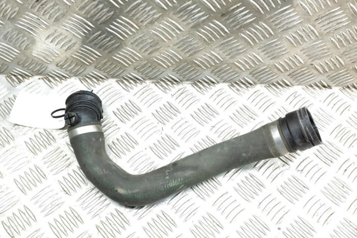 Furtun de lichid de răcire BMW 3 Gran Turismo F34 2013 OEM: 7596838 24305910