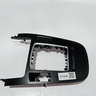 Ornament Consola Schimbator Audi A4 B8 2008 &amp;ndash; 2016 foto