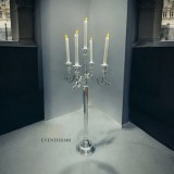 Inchiriere sfesnic elegant cu 5 brate si lumanari LED incluse