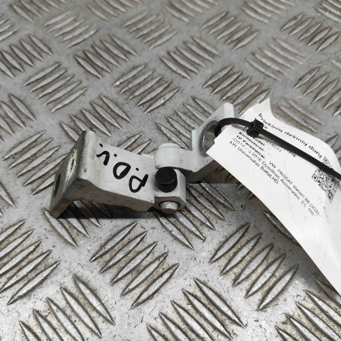 Balama ușă dreapta față VW PASSAT Variant B8 3G5 2016 OEM: 8X0831404E 25630853