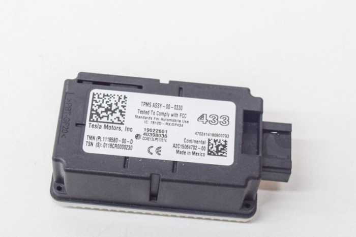 Modul de control presiune anvelope TESLA MODEL 3 2019 OEM: 7812D-RXIDP434,1118580-00-D,A2C15064702 12080683
