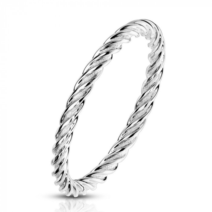 Inel din oțel &icirc;ntr-o nuanță de argint - benzi str&acirc;ns conectate și răsucite, de 2 mm - Marime inel: 57