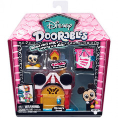 Mini Set Doorables S1 cu 2 Figurine si Accesorii Mickey foto