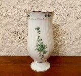 VAZA DIN PORTELAN FIN- MARCAJ HOLLOHAZA HUNGARY H24cm