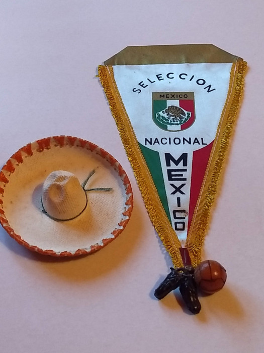 Fanion (model vechi) fotbal - Federatia de Fotbal din MEXIC