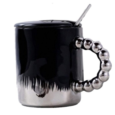 Cana cu capac din ceramica si lingurita Pufo Opulence pentru cafea sau ceai, 250 ml, negru/argintiu foto