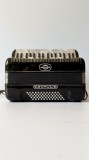Acordeon Cantulia 60 bași - Stare Foarte Bună