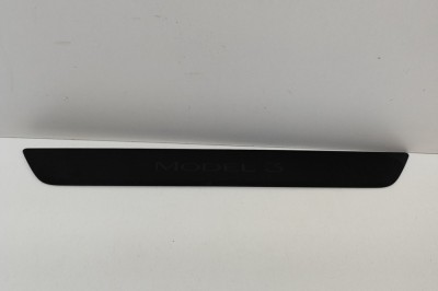 Ornament prag st&amp;acirc;nga față TESLA MODEL 3 2023 OEM: 1504763-00-C 23318502 foto