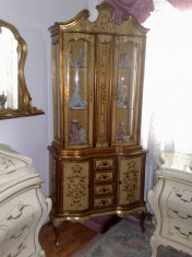 vitrina florentina(Baroc venetian/rococo/Ludovic), vintage/antic/mobila stil foto
