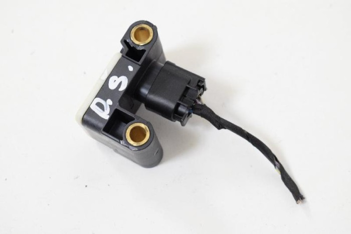 Senzor de impact lateral dreapta BMW 3 Coupe E92 2008 OEM: 6956485 2977667