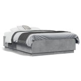 Cumpara ieftin Cadru de pat, gri beton, 135x190 cm, lemn prelucrat