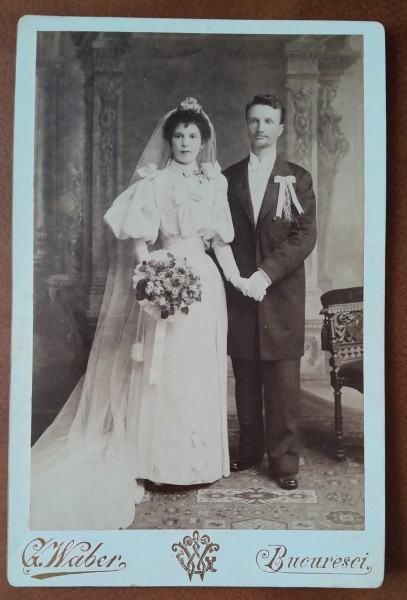 Fotografie pe carton, mire si mireasa, inceput de secol XX