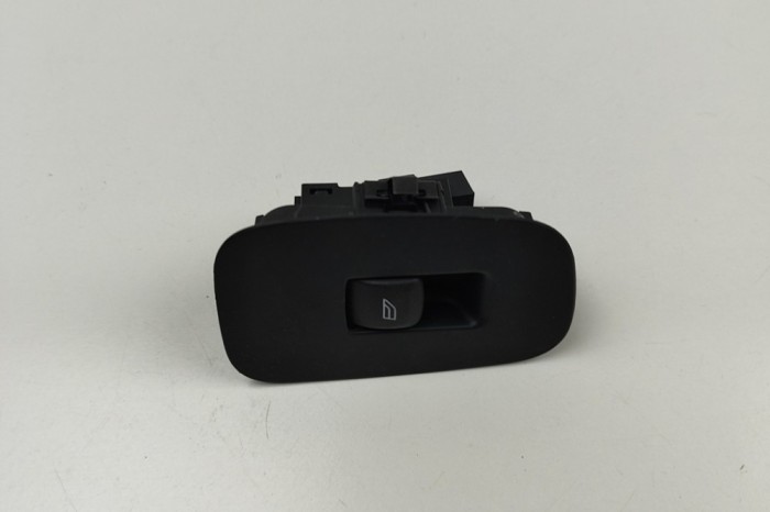 Buton geam ușă dreapta spate VOLVO XC60 II 246 2023 OEM: 31433408 30491839