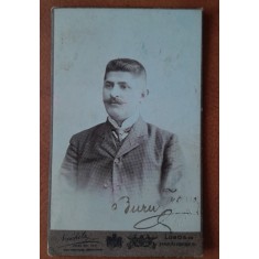 Fotografie tip CDV, barbat inceput de secol XX