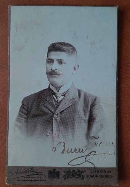Fotografie tip CDV, barbat inceput de secol XX