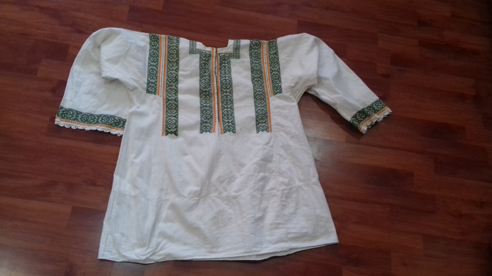 Costum traditional , Camasa taraneasca , Ie | Okazii.ro