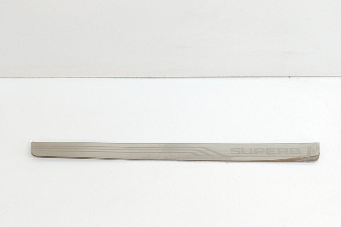 Ornament prag st&acirc;nga față SKODA SUPERB III 3V3 2018 OEM: 3V0853813D 26304805