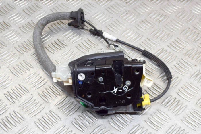 &Icirc;ncuietoare ușă st&acirc;nga spate AUDI Q3 8U 2016 OEM: 4G0839015C 13602807