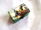 Cutie lemn decorata cu pauni 35497