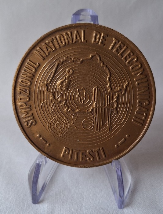 medalia SIMPOZIONUL NATIONAL DE TELECOMUNICATII - Pitesti - medalie veche anul 1984 - Rara