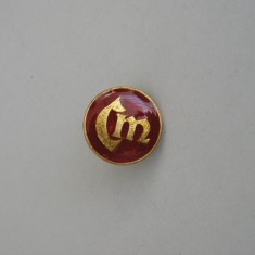 QW9 - J 31 - Insigna - tematica comert - inscriptia CM