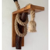 Aplica de perete rustica - din lemn masiv si franghie groasa de iuta, realizata manual, cod aac0400