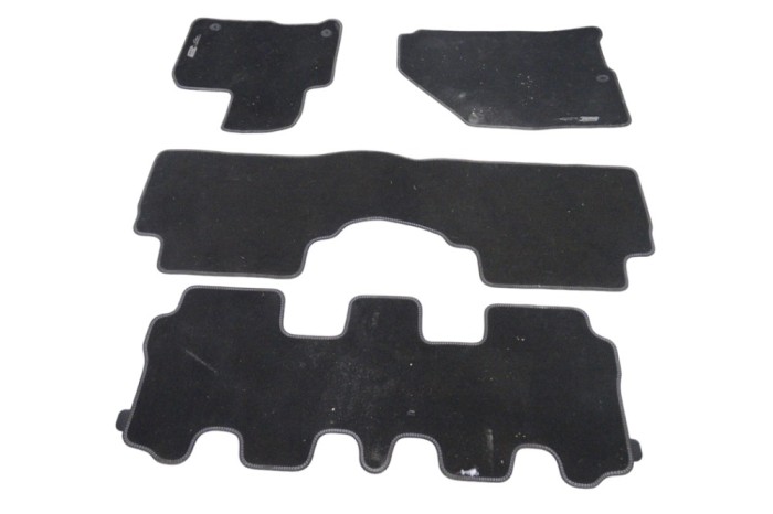 Set covorașe KIA SORENTO III UM 2019 OEM: C5143ADE17GL 22268847