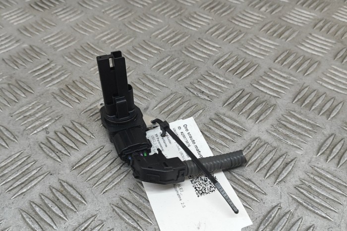 Debitmetru de aer LEXUS IS II GSE2_, ALE2_, USE2_ 2005 OEM: 22204-31010 | 29073076