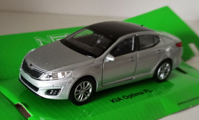 Macheta Kia Optima MK3 Facelift 2012 silver - Welly 1/36 foto