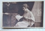 Fotografie interbelică Apostol Papacostea &ndash; București 1920s &ndash; Portret doamnă cu dedicație