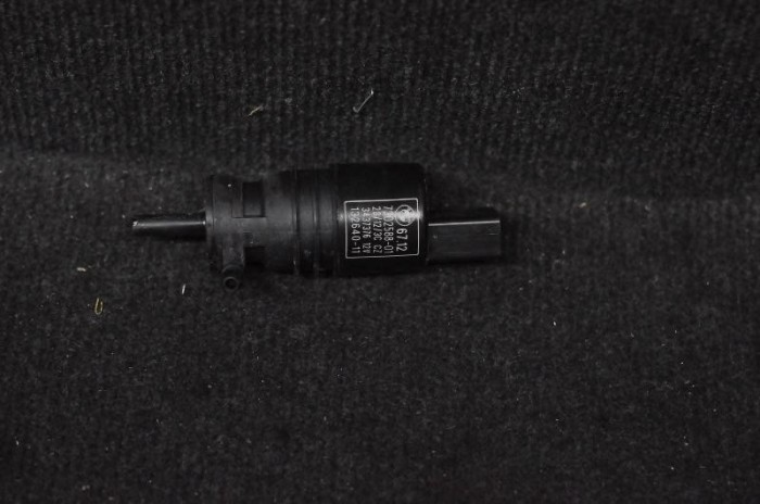 Motor rezervor lichid de parbriz BMW X1 E84 2011 OEM: 7302588 1630569