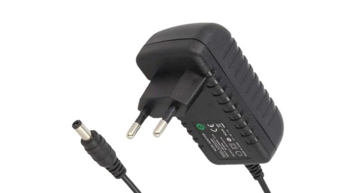 Sursă de alimentare POS POSB12100A, impuls 12V/1A/12W, adaptor orizontal, AC:CEE7/16. conector DC: 2,1/5,5 (+)