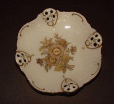 Farfurioara decorativa din portelan german ROSENTHAL Classic Rose Collection