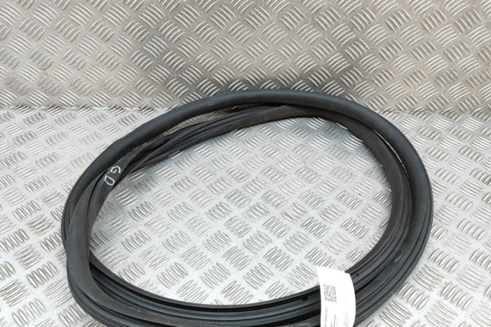 Garnitura ușă dreapta spate MERCEDES-BENZ EQS V297 2022 OEM: A2976970400 | 29270421