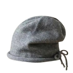 Caciula tricotata cu fundita