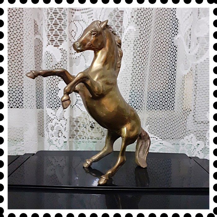 Cal din bronz_statuetă