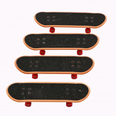 Set 4 skateboard-uri X-Treme jucarie Simba, Multicolor
