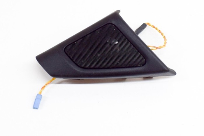 Difuzor ușă dreapta față BMW 5 F10 2012 OEM: 9184794,8907001401 20289414